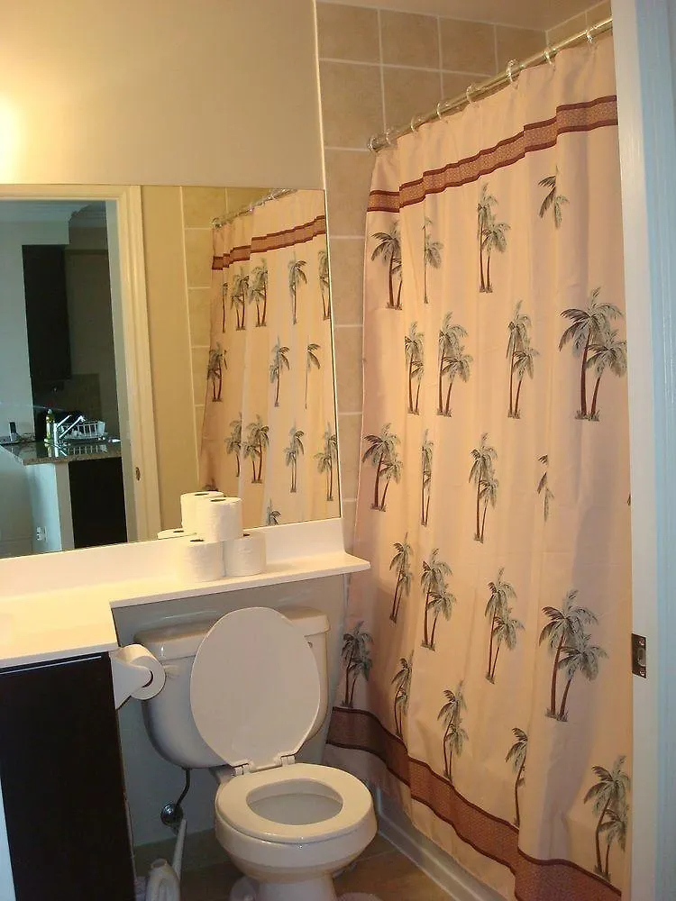 *** Hotel Kashaneh Guest House - 15 Greenview Toronto Canada